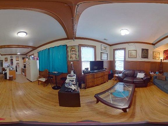5th image of 808 W King St APT B