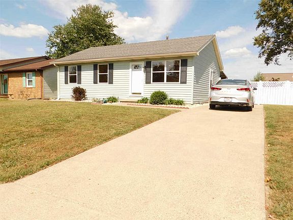 3rd image of 6300 Country Ln