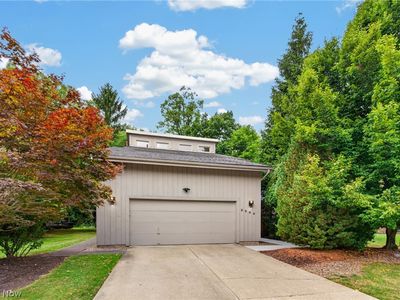 3960 Orangewood Dr, Beachwood, OH, 44122