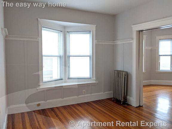 4th image of 14 Belknap St #2