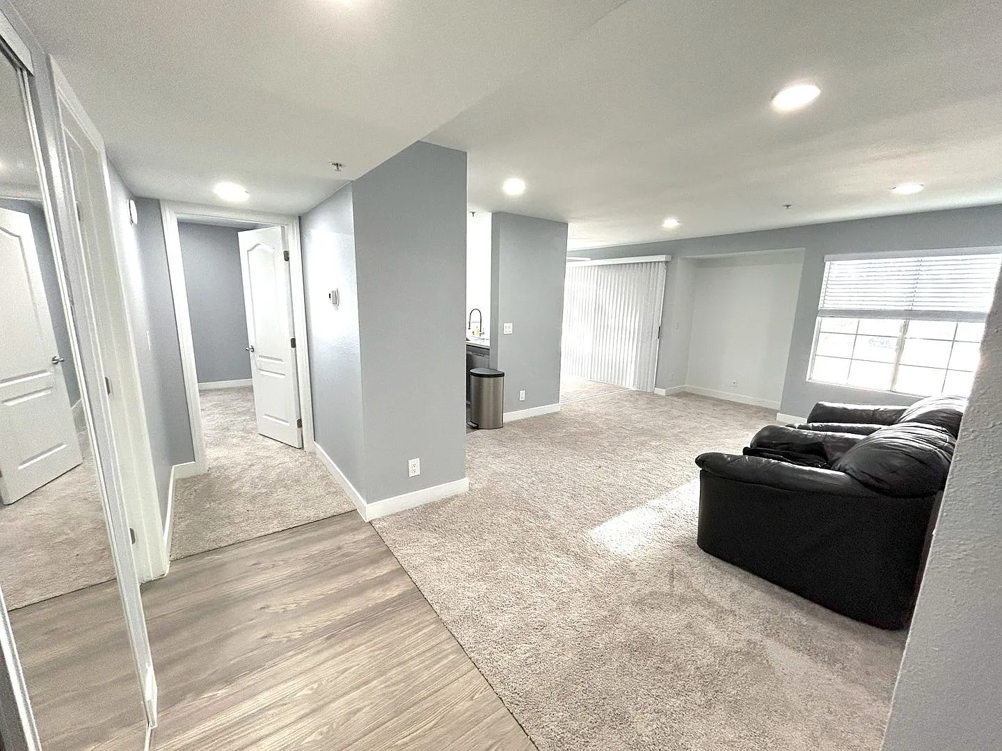 Charming 2-bedroom, 2-bath condominium ready to be called home! — Photo 2