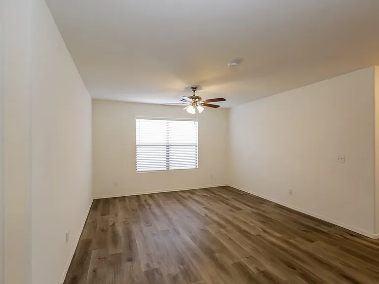 5725 E Flower Cir — Photo 13