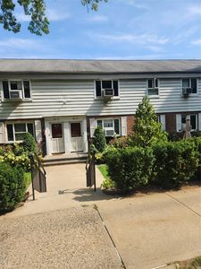 228-12 Stronghurst Avenue #Lower, Queens Village, NY, 11427