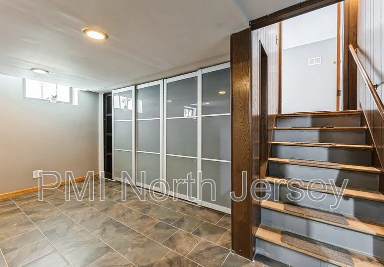 150 Pleasant Ave — Photo 20