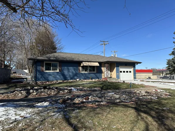 815 3rd St, Boone, IA 50036