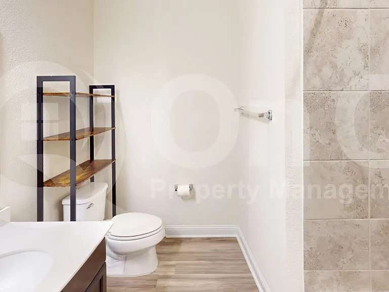 4112 Wood River Trl — Photo 13