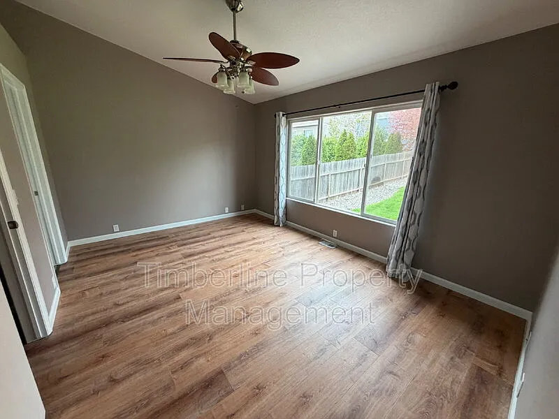3 bed, 2.0 bath, 1152 sqft, $2,150 — Photo 4