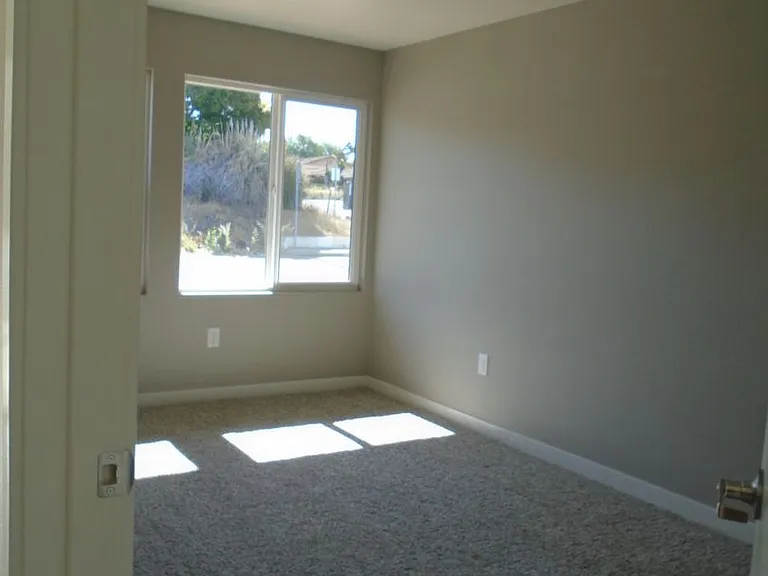 2401 Broadway St — Photo 25