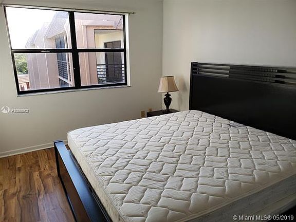 5th image of 10444 NW 30th Ct APT 405