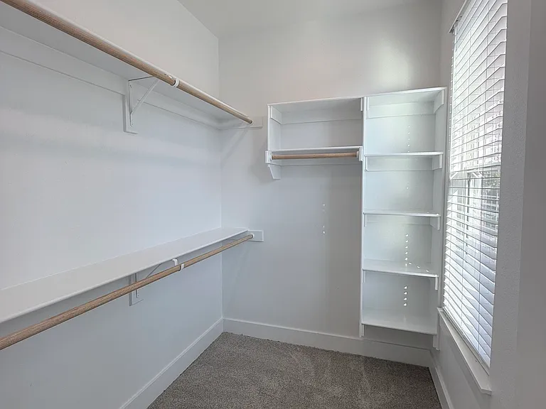 4 McHugh Ln — Photo 12