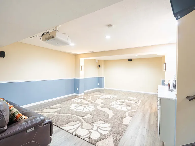 6106 Brandon Dr — Photo 20