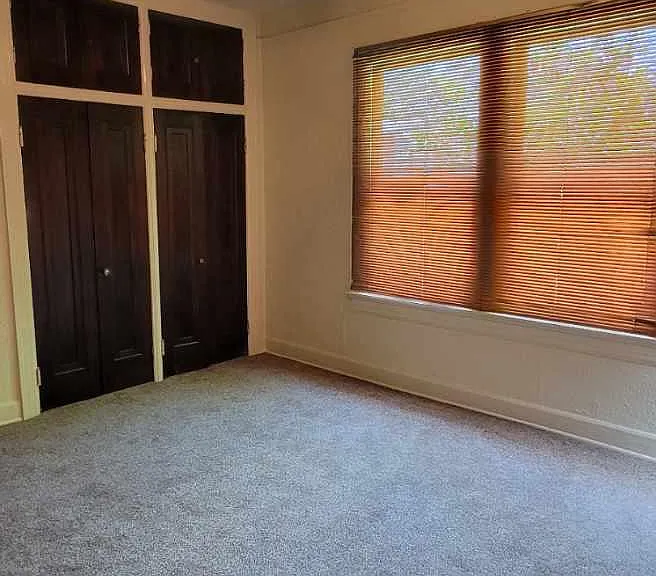 2440 Laurel St — Photo 9