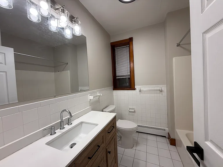 527 Chapel St #A1 — Photo 5