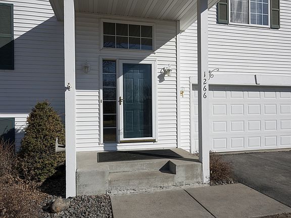 2nd image of 1266 Goldfinch Dr