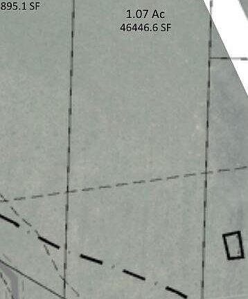 2nd image of 810 Bellerive Blvd