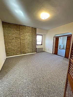 3rd image of 180 Jewett Ave #3