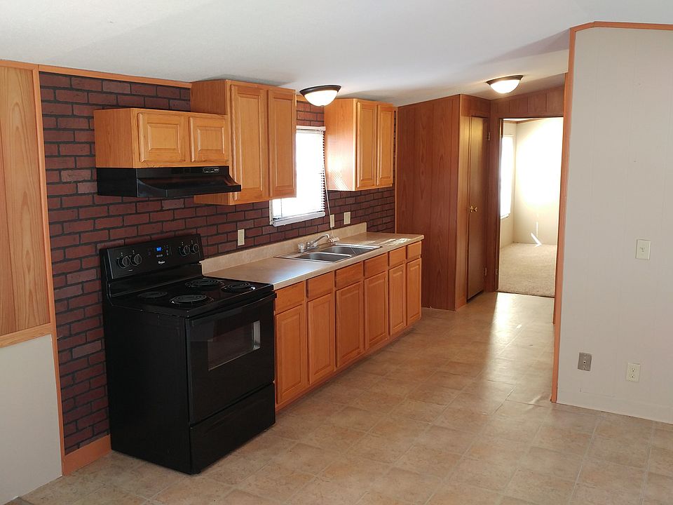1st image of 84 Saint Peters Dr