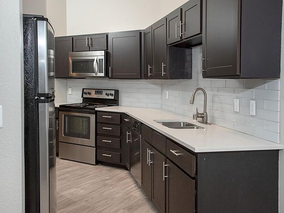 5th image of 14300 34th Ave N #3-600111