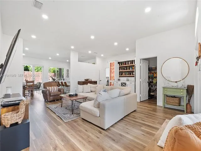 2630 Dunwoodie Pl — Photo 2