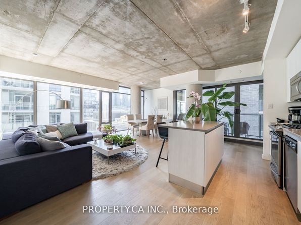 111 Bathurst St #1012-C01, Toronto, ON M5V 0M9