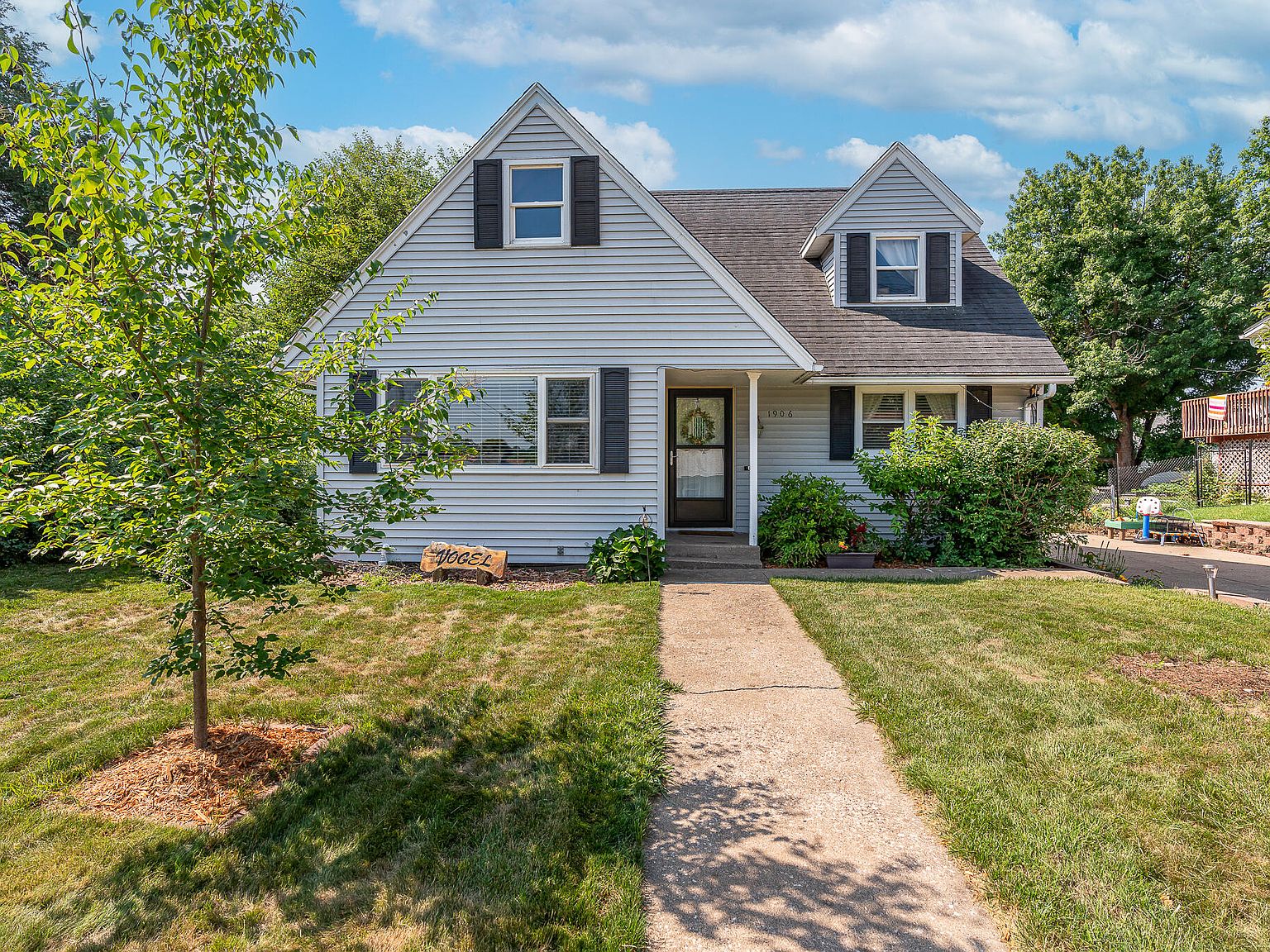 1906 W Fulliam Ave, Muscatine, IA 52761 Zillow