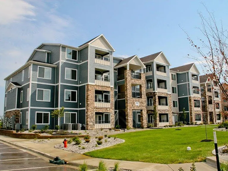 Steeplechase Apartments — Photo 4