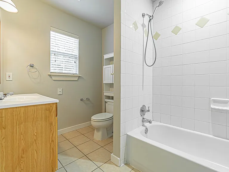 1424 Morland Ave — Photo 7
