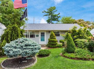 2504 Kitchner Dr, Columbus, OH 43207