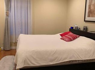 267 Wagner Rd, Northfield, IL 60093