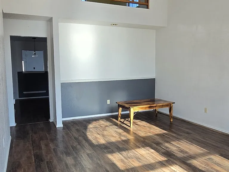 304 Texas St — Photo 12