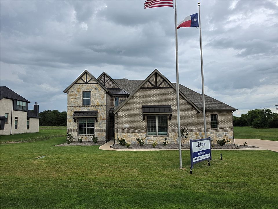1st image of 232 Redwood Cir