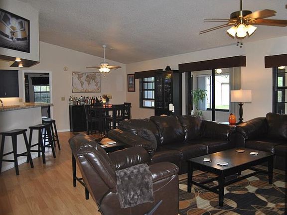 2nd image of 4418 Carillon Ct