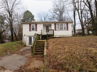 101 E 6th St, Dixon, MO 65459