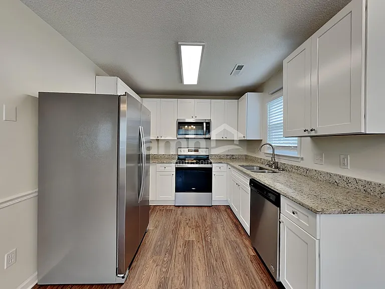 5410 Bridgegate Dr — Photo 3