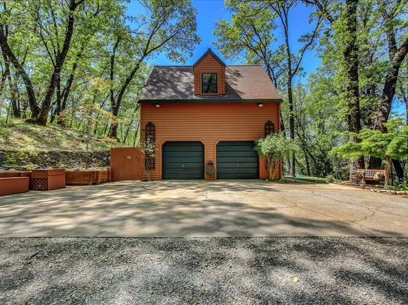 25801 Oak Forest Ct, Colfax, CA 95713
