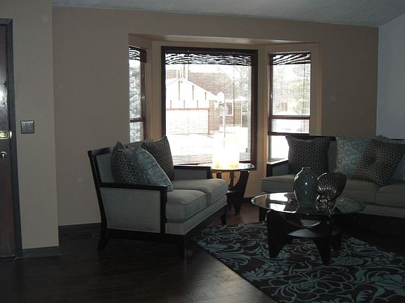 4th image of 5981 W Dixie Dr