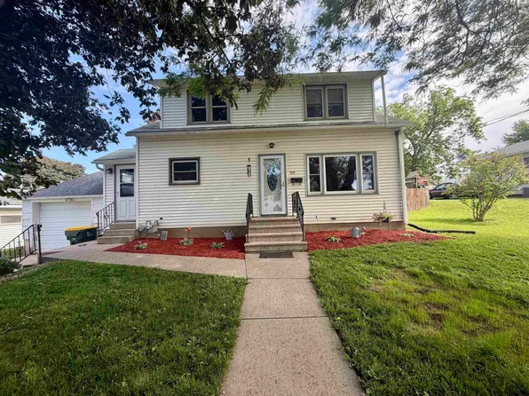 509 2nd Ave SW, Waukon, IA 52172