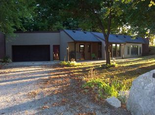 22386 Golf Course Rd, Raymond, IL 62560