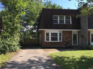 82 Patio Rd, Middletown, NY 10941