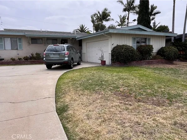 14020 Avion Dr, La Mirada, CA 90638