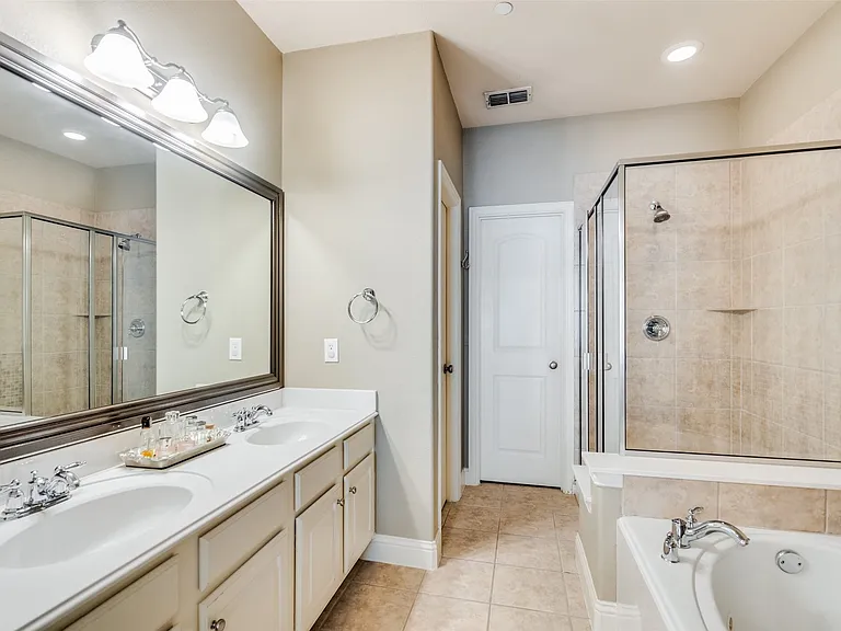5709 Lunsford Rd — Photo 20