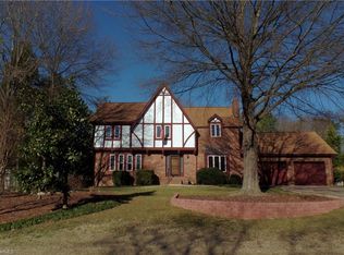 1905 La Vista Dr, High Point, NC 27265