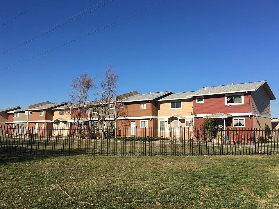 2nd image of 6007 Mack Rd