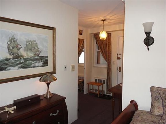 5th image of 3531 85th St APT 7A