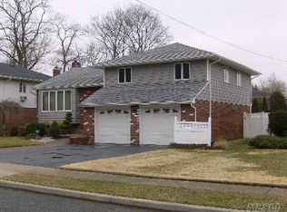 1751 Hannington Ave, Wantagh, NY 11793