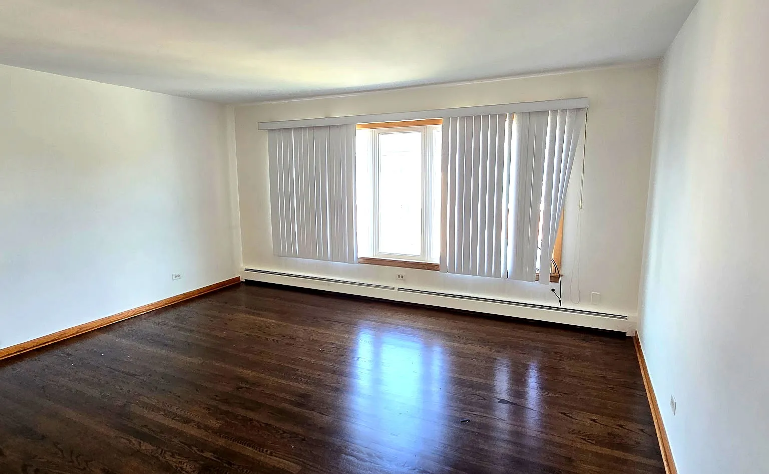 2 bed, 700 sqft, $1,700 — Photo 3
