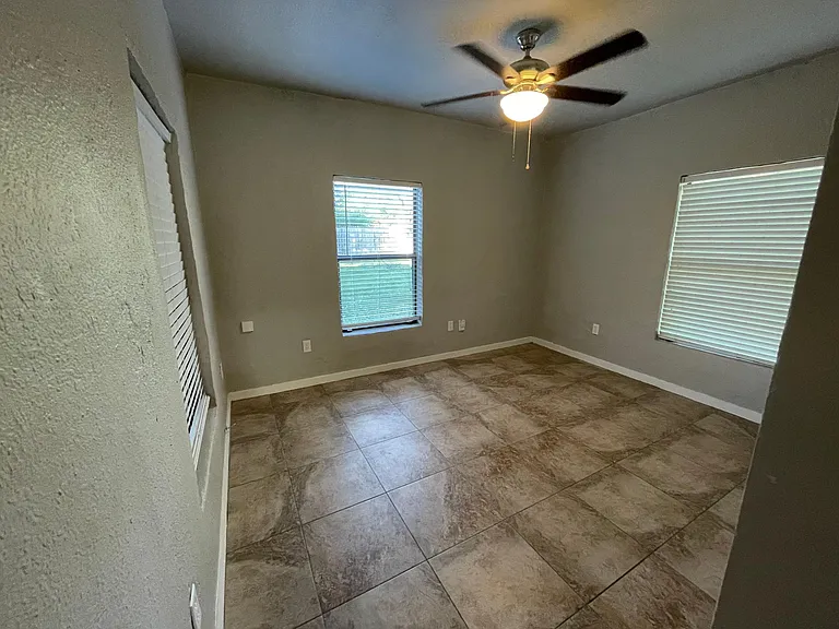 1410 Ashwood Rd — Photo 11