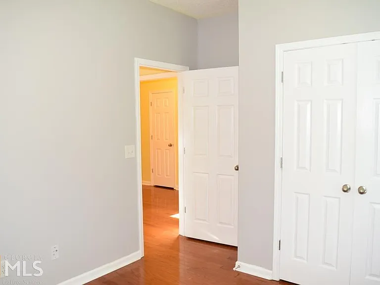 35 Bedford Park Dr — Photo 17