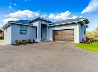 743 16th St NE, Naples, FL 34120