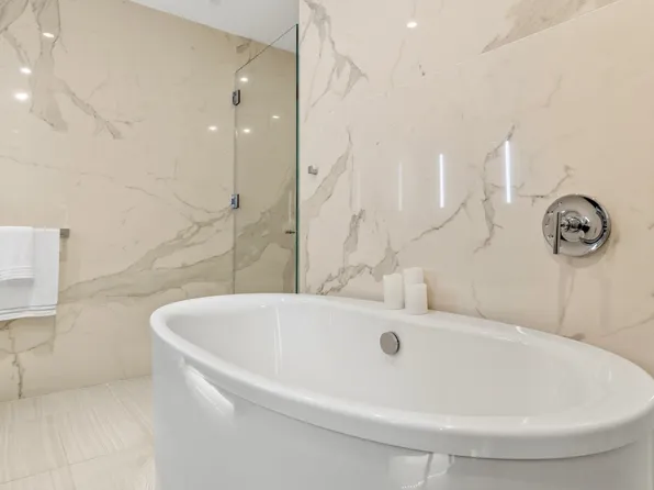 800 Avenue At Port Imperial image 20 of 41